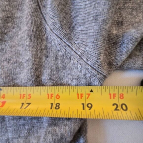 NWOT Neiman Marcus Womens Silk Cashmere Blend Open Front Cardigan Gray Sz Medium - Picture 9 of 11